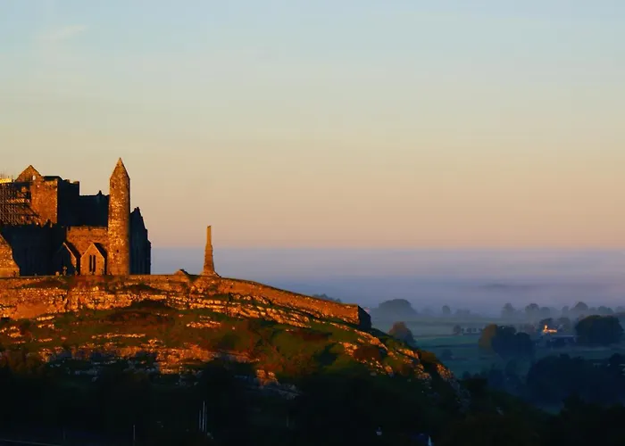 לינה וארוחת בוקר Rockville House